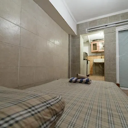 Apartment Private Flat For 2 Or 3 With Back Yard Near Exarhia Square And Archaelogical Museum Athens